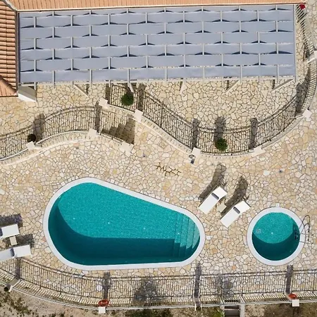 فيلة Ionian Mansion Antipata (Sami)